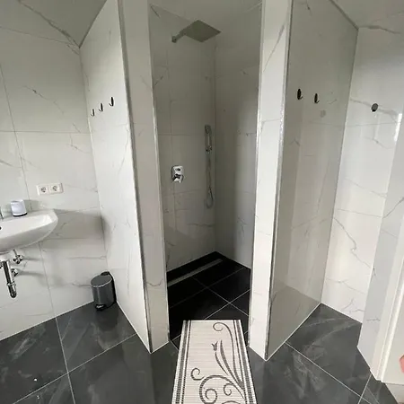 Hammer بيت ضيافة