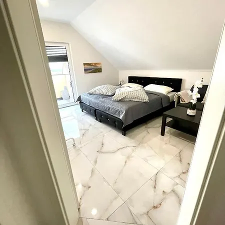 Hammer Guest house