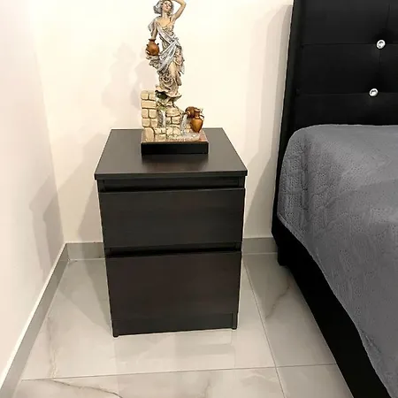 Hammer بيت ضيافة *